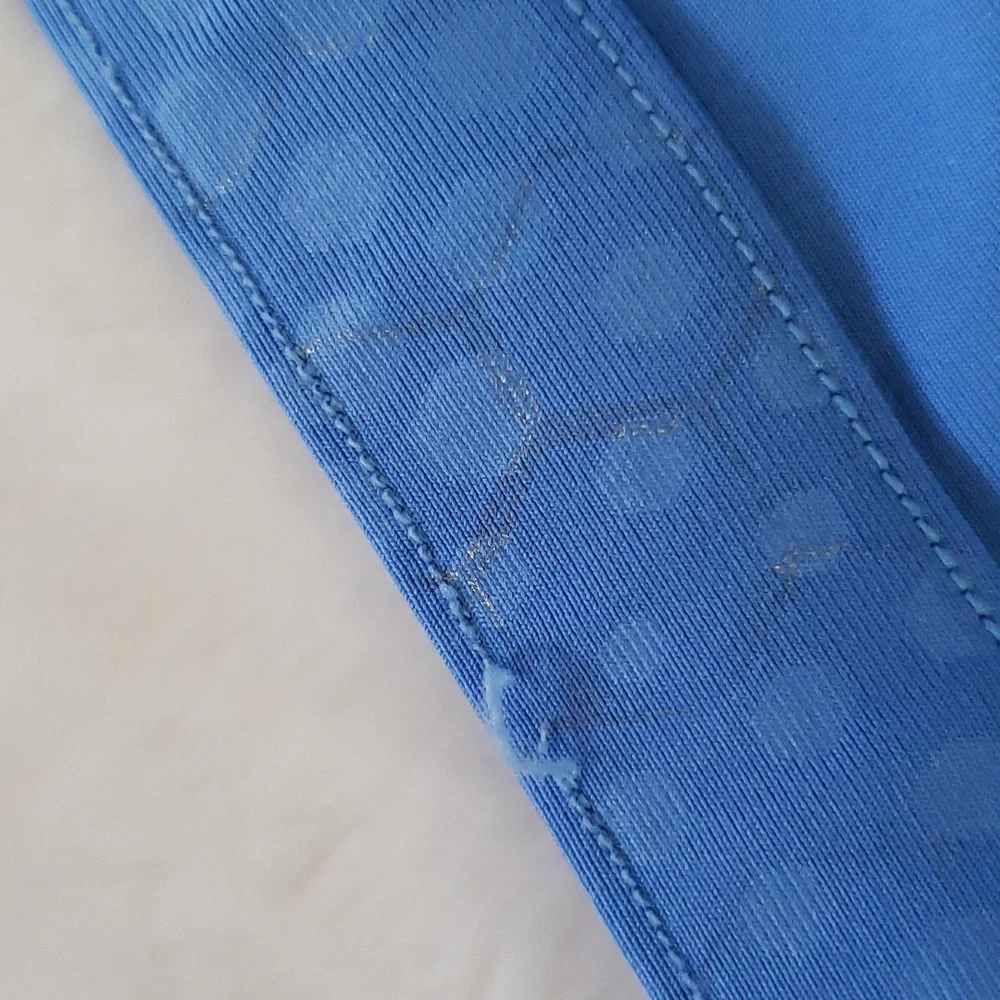 Sports Bra XS under Armour blue reverseable see photo of wear